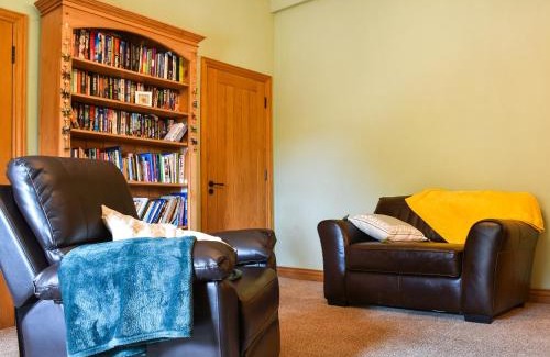 Pentrefelin House | The Old Boot Room