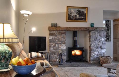 Crynant House | The Old Byre