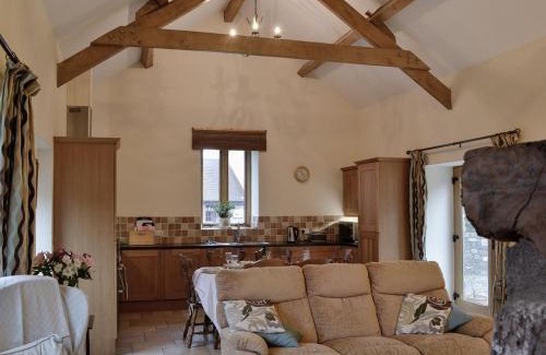 Crynant House | The Old Byre