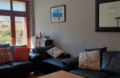 Belle-Isle-en-Terre House | The Old Coach House