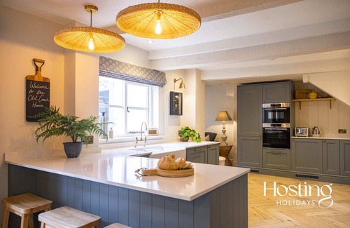 Henley-on-Thames House | The Old Coach House At The Bull On Bell Street