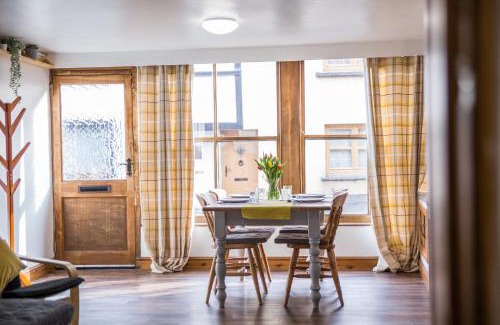 Crediton Apartment | The Old Dairy Mill Street
