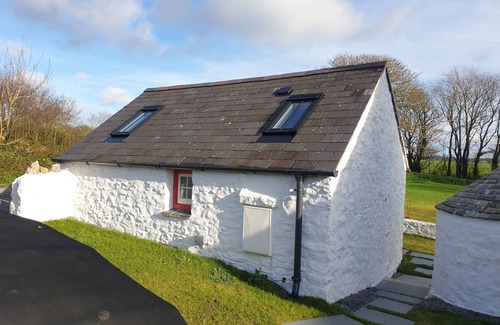 Merrion House | THE OLD DAIRY, pet friendly, character holiday cottage in Pembroke