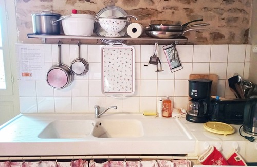 Le Cercueil House | The old grocer's shop