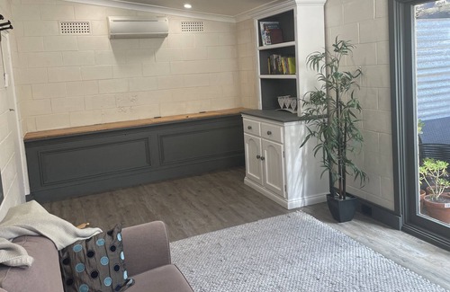 Light Regional Council Apartment | The Old Hamilton Shop Two Bed apartment Situated between Clare & Barossa Valley
