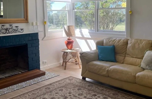 The Oaks Other | “The Old House” - A Home Among the Gum Trees.