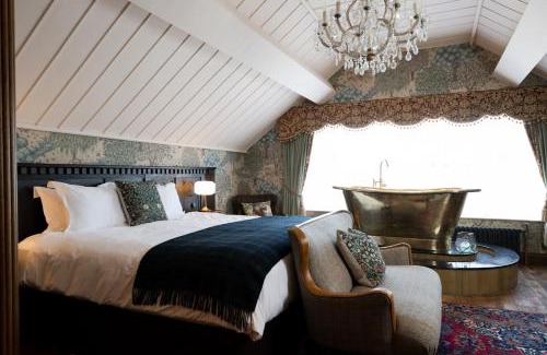 Helen's Bay Hotel | The Old Inn