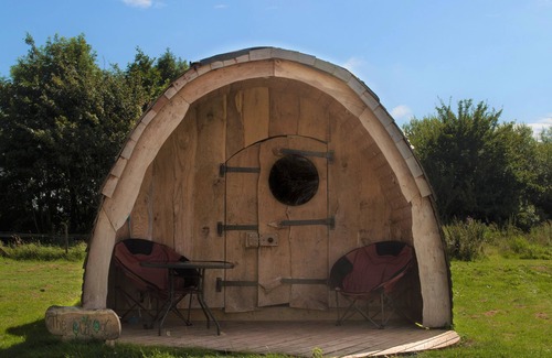 East Huntspill Apartment | The Old Oak Glamping Pod