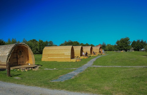 East Huntspill Apartment | The Old Oak Glamping Pod