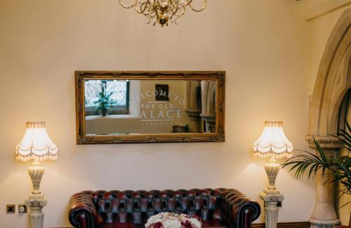Lincoln House | The Old Palace Lodge