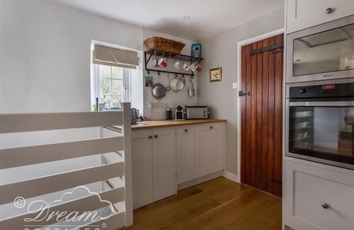 Weymouth Cottage | The Old Reading Room