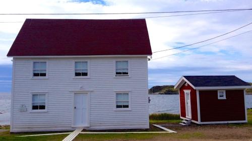Twillingate House | The Old Salt Box Co - Gertie's Place