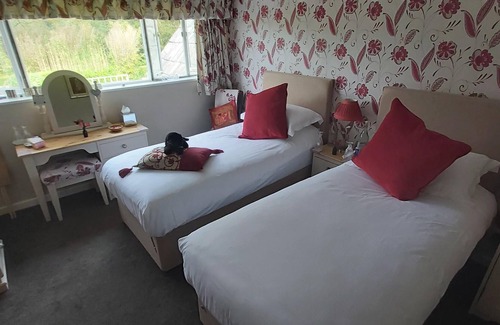 Holmrook Bed & Breakfast | The Old School