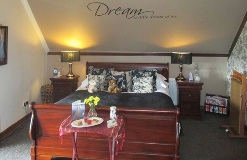 Holmrook Bed & Breakfast | The Old School