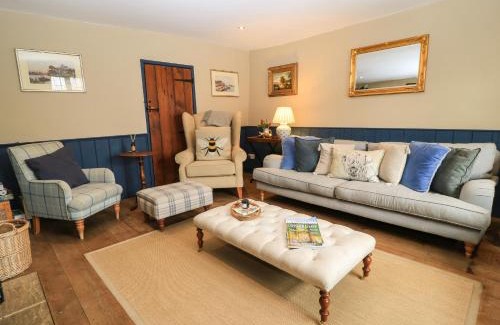 Sherston House | The Old Swan