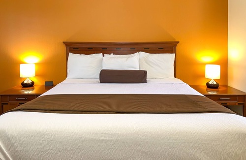 Willits Hotel | The Old West Inn