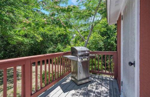 Camellia Heights House | The Oleander Cottage