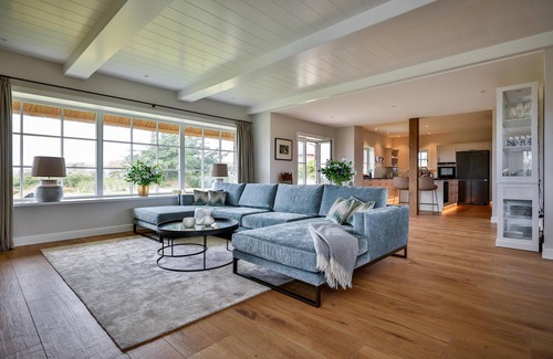 List House | “The One” – Dream Home Under Thatch, Between Wadden Sea & North Sea