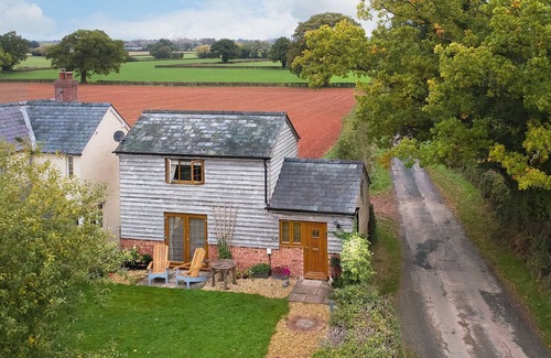 Leominster House | The open-plan living space includes a well-equipped kitchen with all you need to prepare some delici
