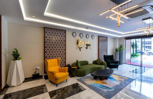 Hyderabad Hotel | The Orange Hotel - Narsingi, Hyderabad