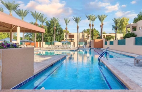 Paradise Valley Village Resort | The Orange Tree Resort includes an 18-hole, PGA-rated golf course renowned n