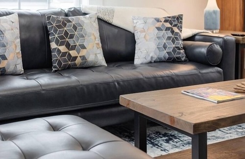 Dunean House | The Orb Retreat Near Downtown | 2 Bed, 2 Bath