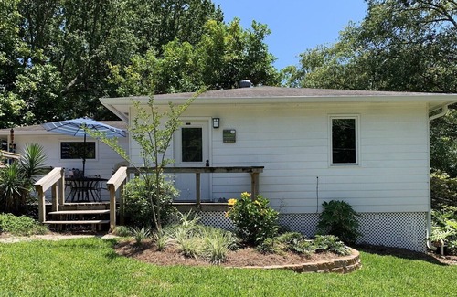 Biloxi Cottage | The Orchard Cottage, 2 Blocks To Downtown OS - To Food, Fun, & Festivities!