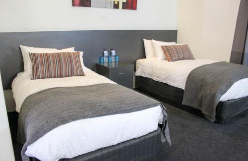 Orange Hotel | The Oriana Orange - Retro Hotel & Resort