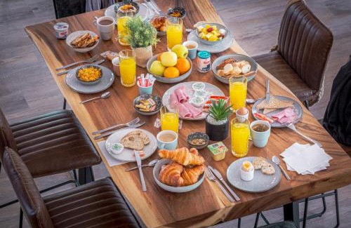 Les Ponts-de-Ce Hotel | The Originals City, Angers Sud, Le Village 49