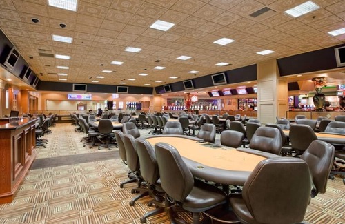 Paradise Hotel | The Orleans Hotel & Casino