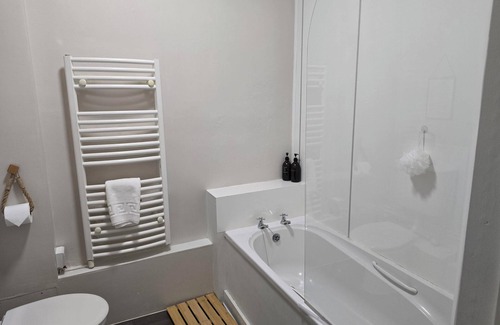 Castle Acre Hotel | The Ostrich