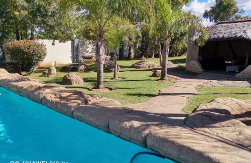Newcastle House | The OutLook Guest House