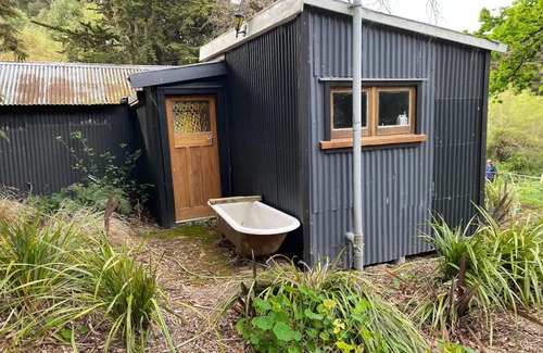 Port Levy Cabin | The Overleigh Shearers Quarters