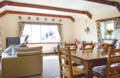 Saint Kew House | The Owl's Roost - Uk12087