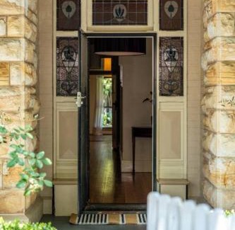 Hyde Park House | The Oxford Hyde Park 4BR Cottage