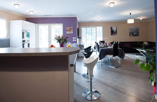 Saint-Paul-Trois-Chateaux House | The Provence cicada