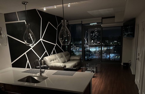 Lenox Apartment | The Pandas