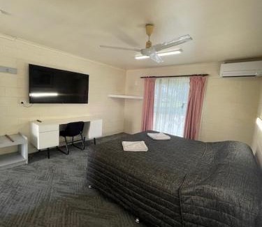 Charters Towers Hotel | The Park Motel