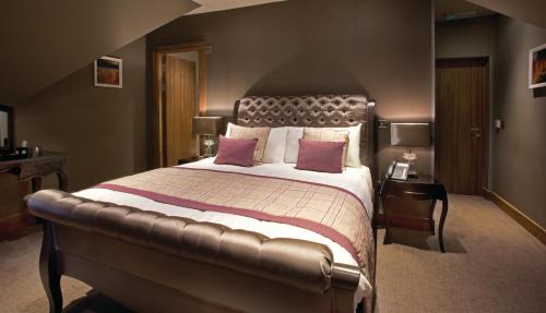 Blantyre Hotel | The Parkville Hotel