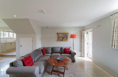 Ipswich House | The Parlour