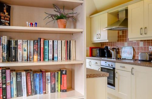 Woodhall Spa House | The Parlour - Uk36122