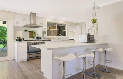 Calare House | The Pasadena - Entertainer's Haven, Firepit