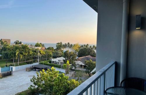 Saen Suk Apartment | The Patio bangsaen miracle Seaview