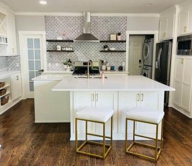Central Oklahoma City Villa | The Patsy on Klein-Plaza District