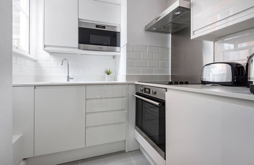 Belgravia Apartment | The Pavilion Road Suite next to Sloane Square