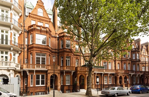 Belgravia Apartment | The Pavilion Road Suite next to Sloane Square