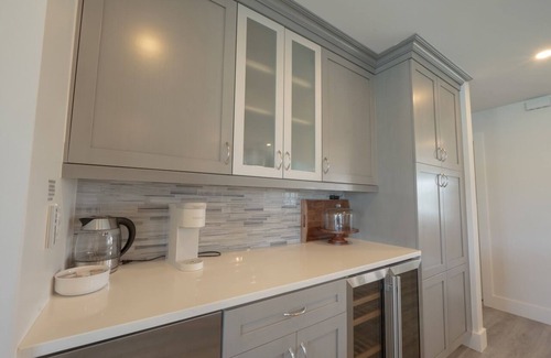 Yacht Club House | The Peace of the Cape 1018