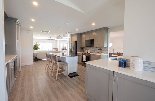 Yacht Club House | The Peace of the Cape 1018