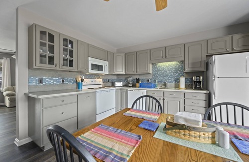 Chincoteague House | The Pearl at Grand Bay on Chincoteague Island!