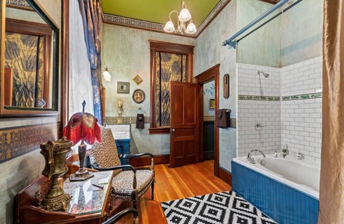 Historic Railroad District Hotel | The Peerless Hotel | Junior Suite #2 | Jetted Tub